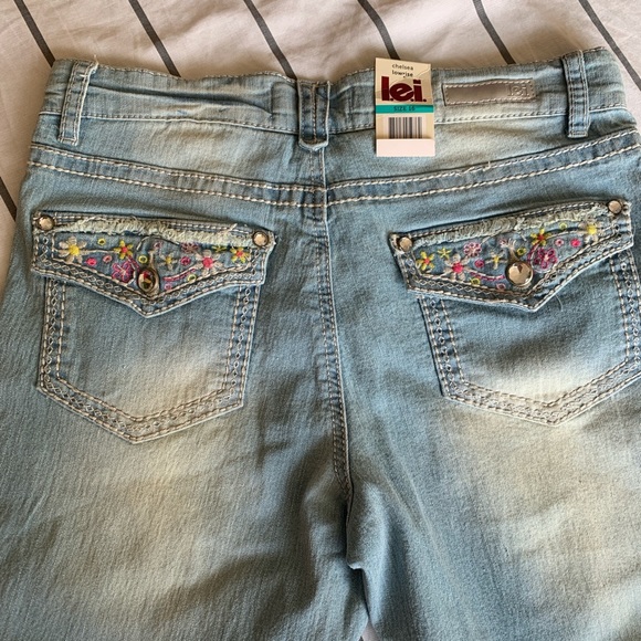 Vintage lei Bermuda shorts - Picture 4 of 4